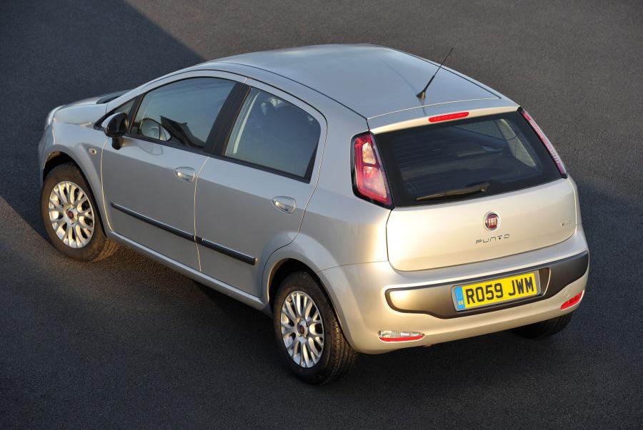  Fiat Punto Evo 2010 года  (фото 37 из 70)